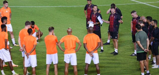 جيرارد يقرر إغلاق تدريبـات الاتفاق